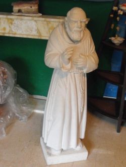 Statua di San Pio