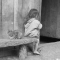 bambina con gatto laos 2