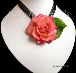 Fiore rosa, Gioielli, collana con rose vetrificate, Bijoux moda donna. Indossare la natura, arte 