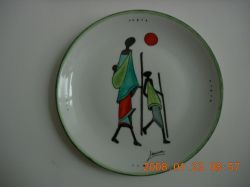 piatto da muro con disegno etnico kenia