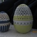 uovo in ceramica