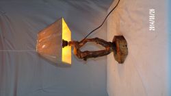 Lampada  realizzata con legni di mare
