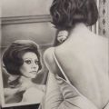 Sofia Loren allo specchio