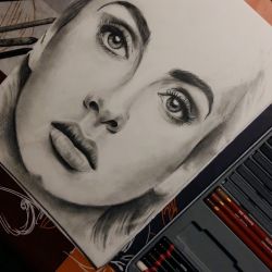 ritratto Adele